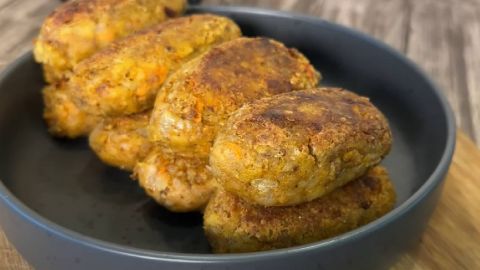 Пісні котлети з картоплі та гречки: нескладний рецепт вегетаріанської страви