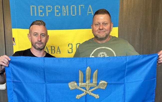 "Файні наші казаки": Жадан показал новое общее фото с Залужным