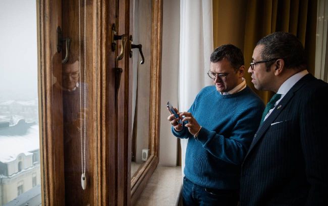 Глава МИД Британии впервые прибыл в Киев