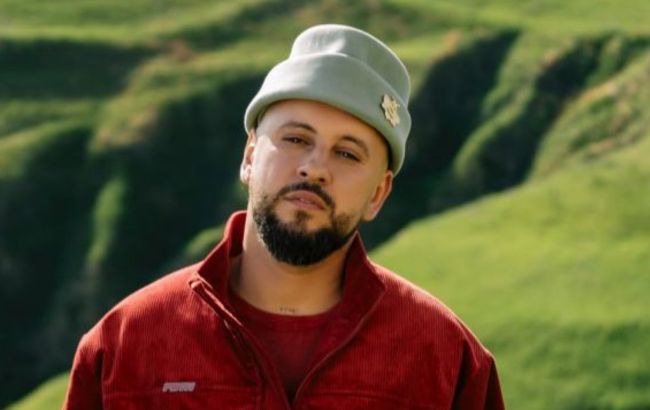 MONATIK изменился до неузнаваемости: в сети обсуждают "новое лицо" певца