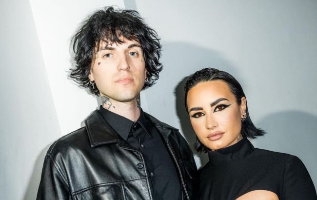 "До кінця наших днів". Відома американська співачка виходить заміж (фото)