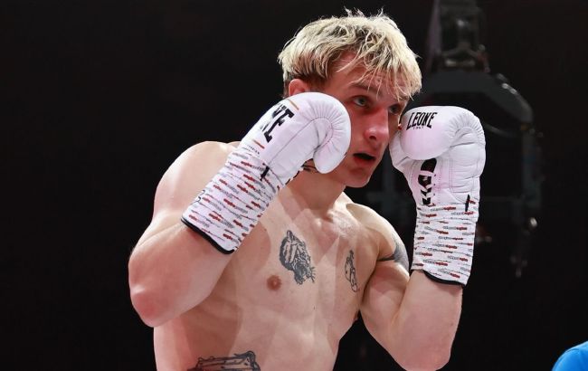 "Акула" загризла італійця: український боксер вирвав чемпіонський титул у шаленій рубці (відео)