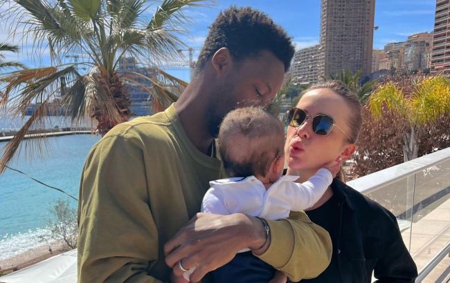 Свитолина умилила фото с маленькой дочерью в ее первый день рождения