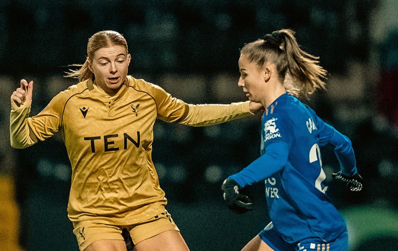 Червона картка за дзюдо на полі: гравчиню "Крістал Пелас" вилучили за кидок через стегно