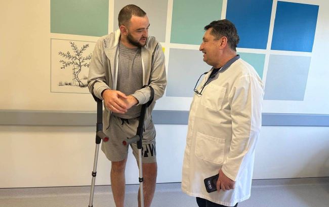 10 операцій за 2 роки: в Івано-Франківську лікарі врятували добровольцю ногу від ампутації