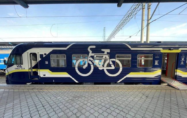 Укрзалізниця запустила оновлені електропоїзди: куди курсуватимуть і як виглядають (фото)