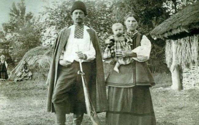 Пошук предків: як віднайти інформацію про свій рід, щоб скласти родинне дерево