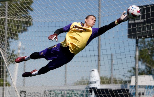 Лунин в роли супергероя: Ла Лига оригинально отметила исторический пас украинца