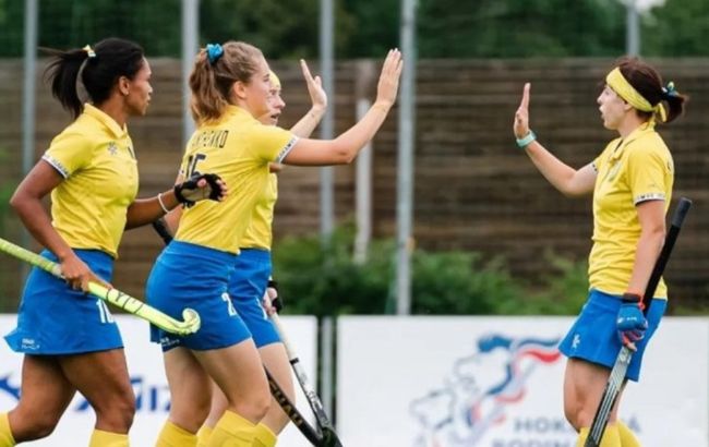 Украинских хоккеистов отстранили от международных соревнований: последствие раскола в федерации