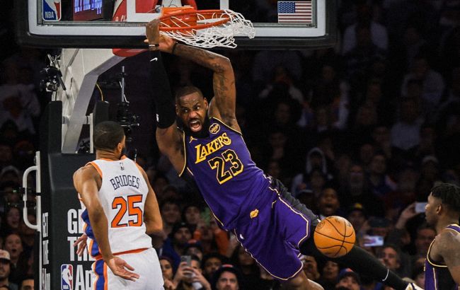 Впервые в истории: Леброн Джеймс установил уникальный рекорд результативности в НБА (видео)