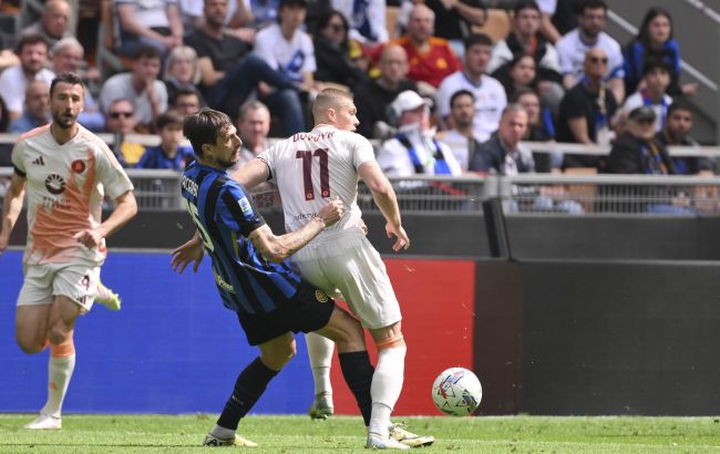 Сколько еще будет молчать Довбик и сыграет ли Малиновский: расписание украинцев в Серии А