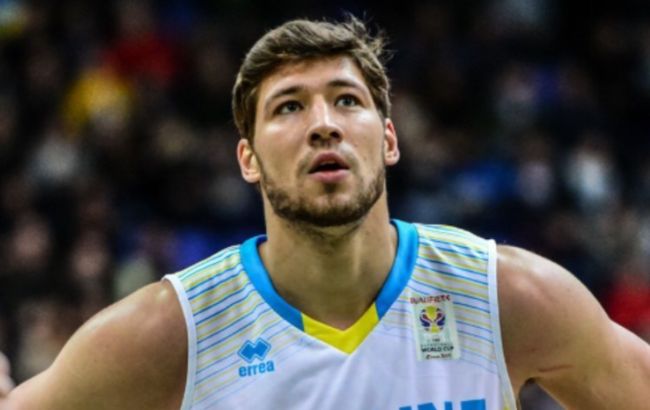 Бывший украинский игрок НБА возобновил карьеру в экзотическом чемпионате