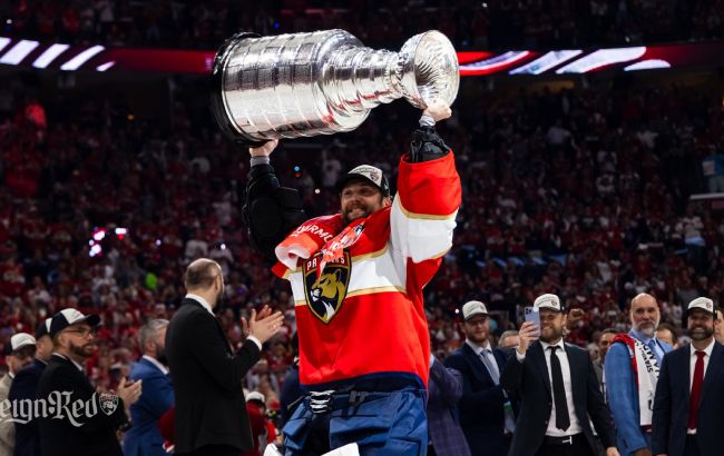 "Флорида" продовжила "канадське прокляття", залишивши Кубок Стенлі в США
