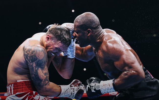 У чому Дюбуа перевершив Усика: оприлюднили статистику бою та суддівські записки