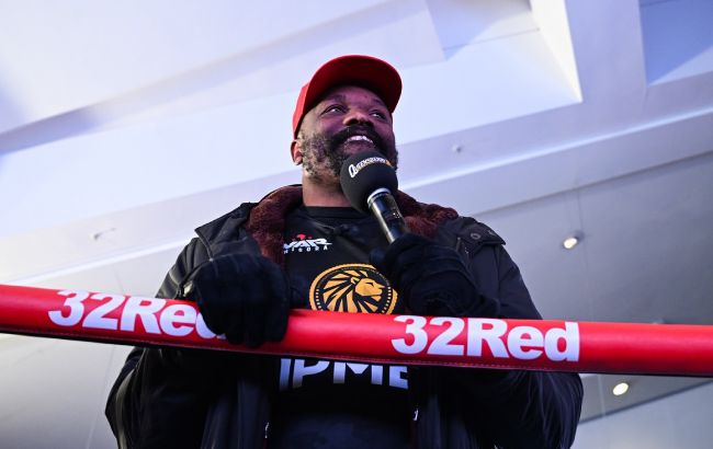 "Ти можеш більше нас не бити?". Чісора звернувся до Усика від імені британських боксерів (відео)