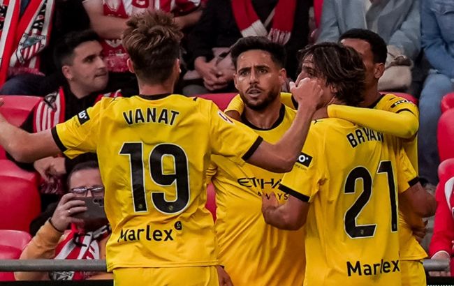 Забарный, Ярмолюк и другие украинцы в топ-лигах: когда и где смотреть на выходных