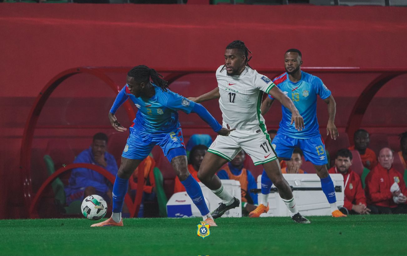 Тренер Нігерії ловив чаклуна під час матчу: вуду-скандал у відборі ЧС-2026 (відео)