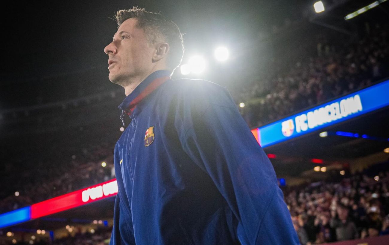 Готовий навіть на ротацію: Левандовський чіпляється за "Барселону", але клуб вже шукає заміну