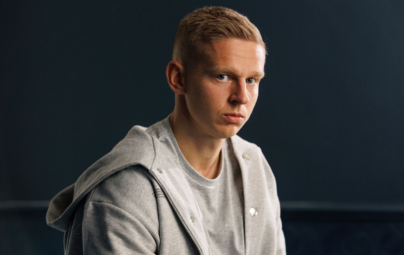 "Ось відповідь, чому він не грає". Тренер "Ноттінгема" розніс Зінченка після поразки в Кубку Англії (відео)