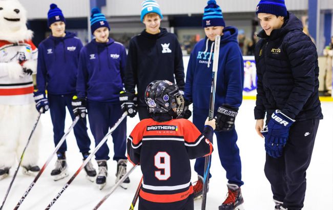 В Украине появилась первая онлайн-школа хоккея с бесплатными уроками от профи