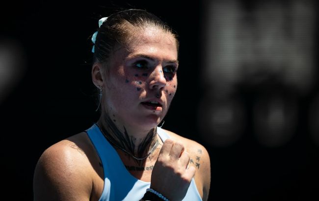 "Як турнір у нацистській Німеччині". Олійникова відмовилась від рукостискання з угорською тенісисткою