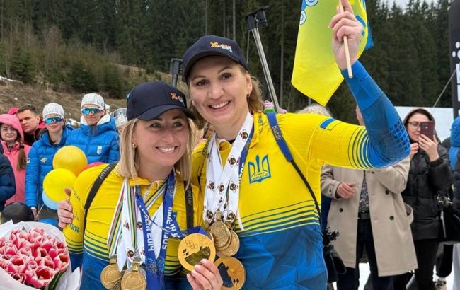 Останнє коло в Буковелі. Легенди українського біатлону офіційно завершили кар'єру: емоційне відео