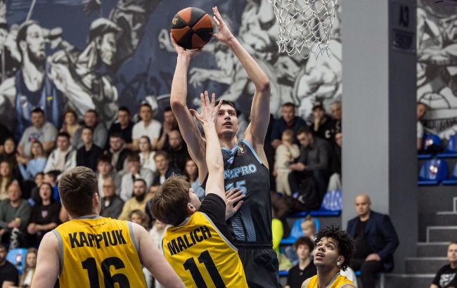 "Днепр" выиграл регулярный сезон и идет за третьим "золотом": сетка битв на вылет в баскетбольной Суперлиге