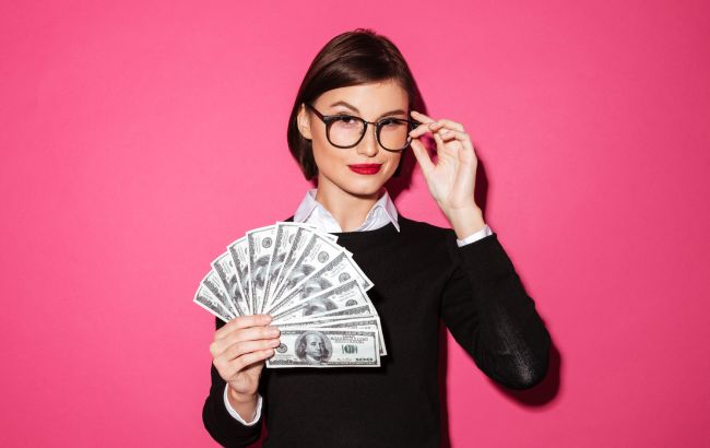 В феврале удача на стороне этих знаков Зодиака: финансы приятно удивят