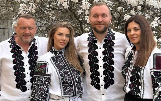 Гринкевичи пытались подкупить журналистов из-за поездки дочери в VIP-вагоне "Укрзалізниці"
