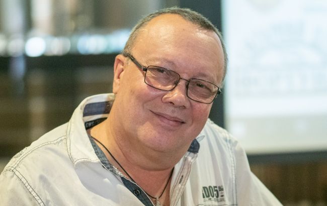 Звезда "Маски-шоу" удивил размером своей пенсии и признался, чем зарабатывает на жизнь