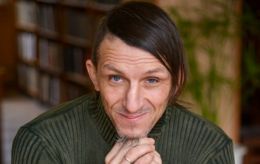 Шукали татуювання тризуба, били: подробиці страти письменника Володимира Вакуленка