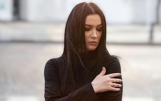 На концерте известной украинской певицы произошла трагедия: что известно