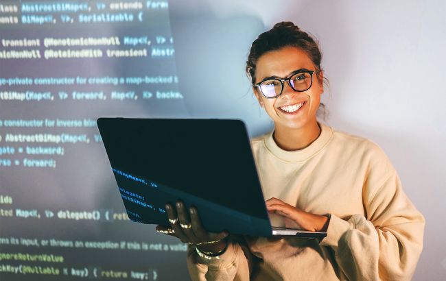 Не Рождество. Сегодня в Украине новый праздник: что отмечают 7 января и кого поздравлять