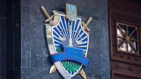 Полицейскому сообщили о подозрении из-за избиения задержанного в Херсоне