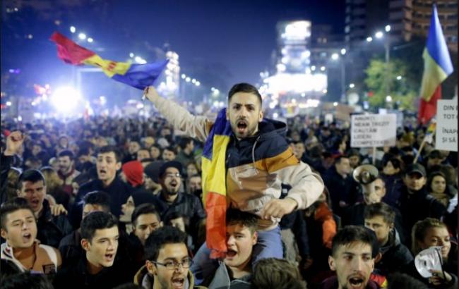 В Румынии тысячи людей протестуют против судебной реформы