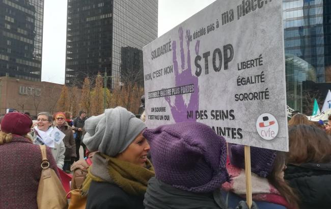 В Брюсселе прошла акция протеста против насилия над женщинами