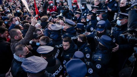 Сербія під тиском РФ намагається дестабілізувати ситуацію в Косові, - глава МВС