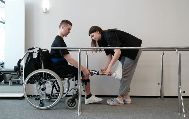 В Україні "вперлися в стелю" з протезуванням: міністр назвав ключові проблеми системи