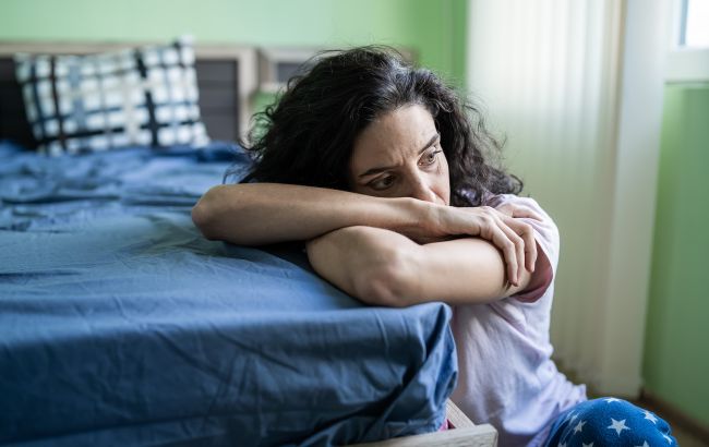 "Я нічого не відчуваю". Що спричиняє такий стан і коли терміново потрібно допомога