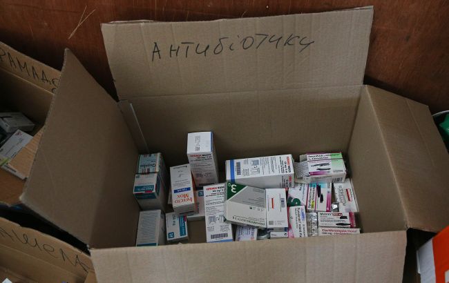 Безплатні ліки для переселенців: де і як українці можуть отримати меддопомогу