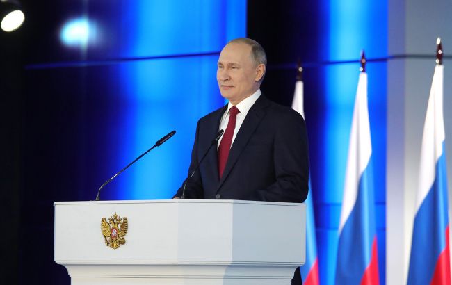 До Нижнього Новгорода до приїзду Путіна завезли бензин: росіяни годинами стоять у чергах