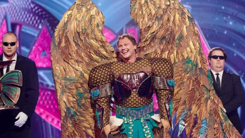 Зірковий футболіст збірної України здивував "міфічним" перевтіленням: яскраві фото і відео