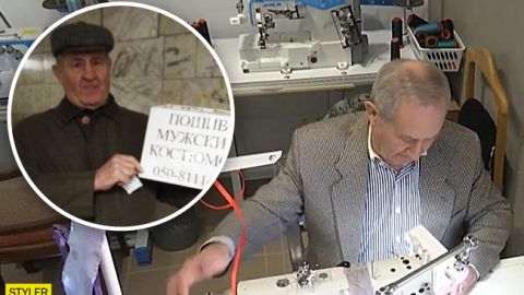 Стоял в переходе с табличкой: пост в сети изменил жизнь украинского пенсионера (видео)