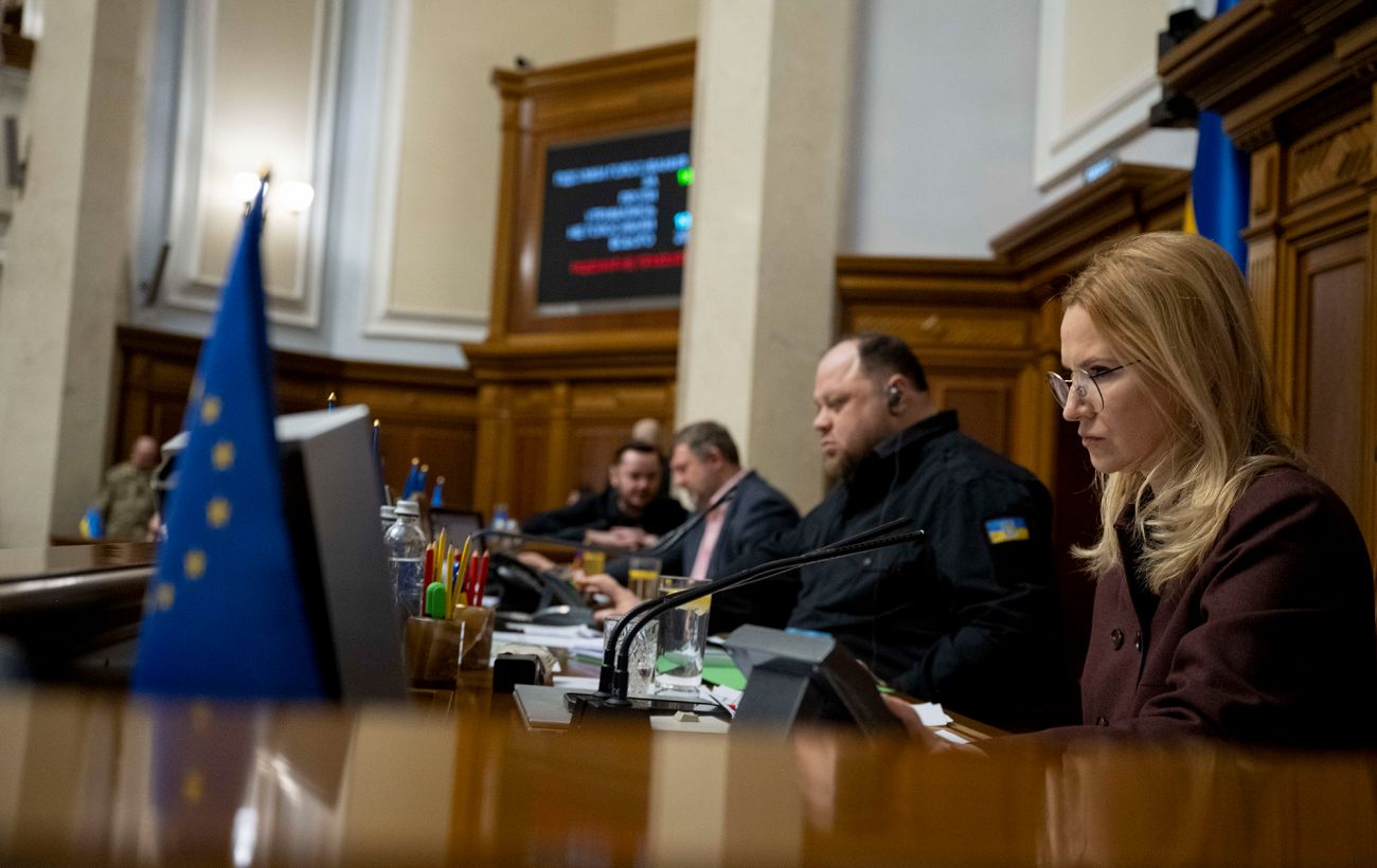 Мінімалка 9 546 грн і трильйони на оборону: головні цифри проєкту держбюджету-2027