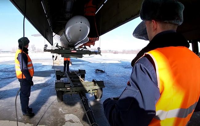 Каннибализм и макеты. В ГУР рассказали о ключевых проблемах РФ в выпуске ракет Х-59