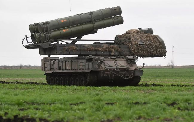 Українські військові ліквідували зенітний комплекс "Бук-М1" росіян (відео)