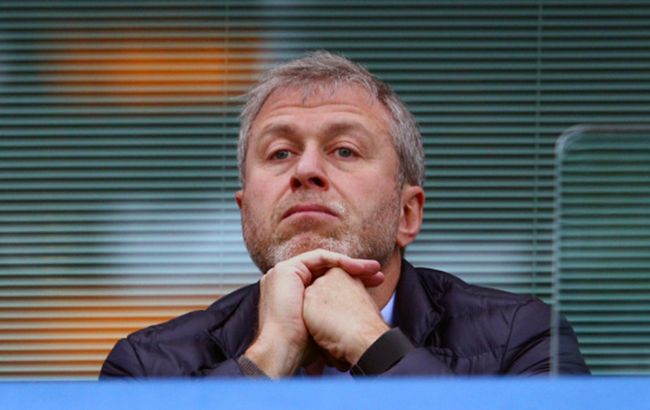 США выдали ордер на арест самолетов Абрамовича: что произошло