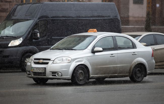 В Киеве космически взлетели цены на такси в Киеве: сколько хотят за поездку (фото)
