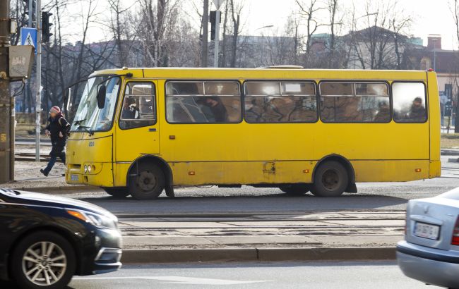 В Киеве отменяют 11 рейсов маршруток: список