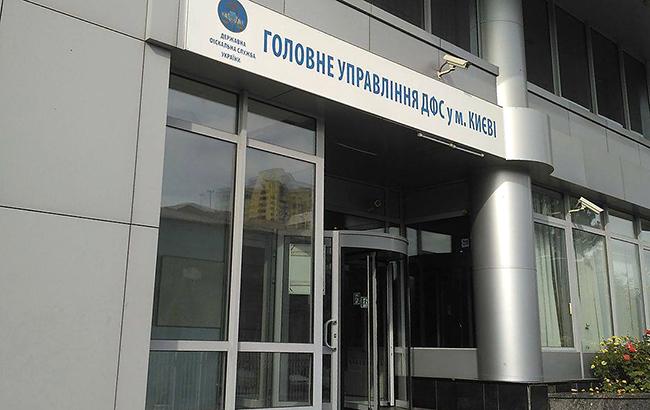 Фіскальна служба знайшла порушення на всіх перевірених у 2017 році АЗС